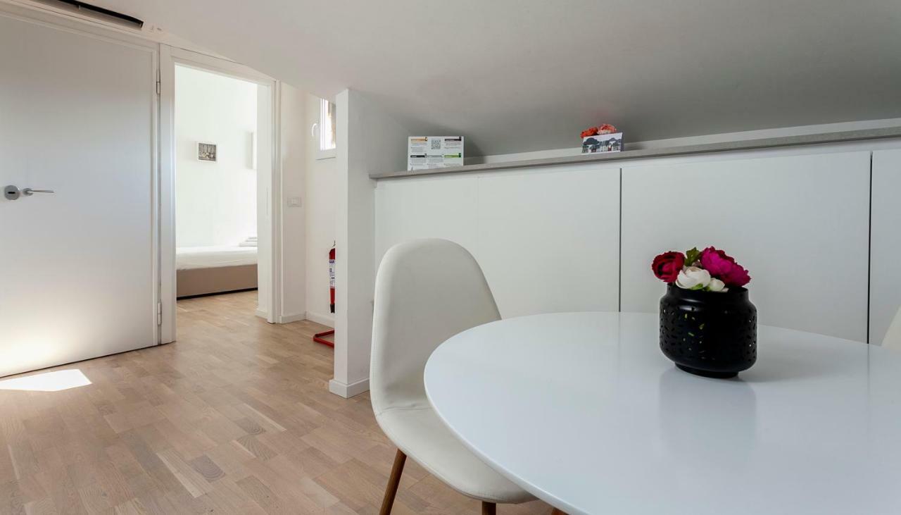 Italianway-Volta Apartment Milan Exterior photo